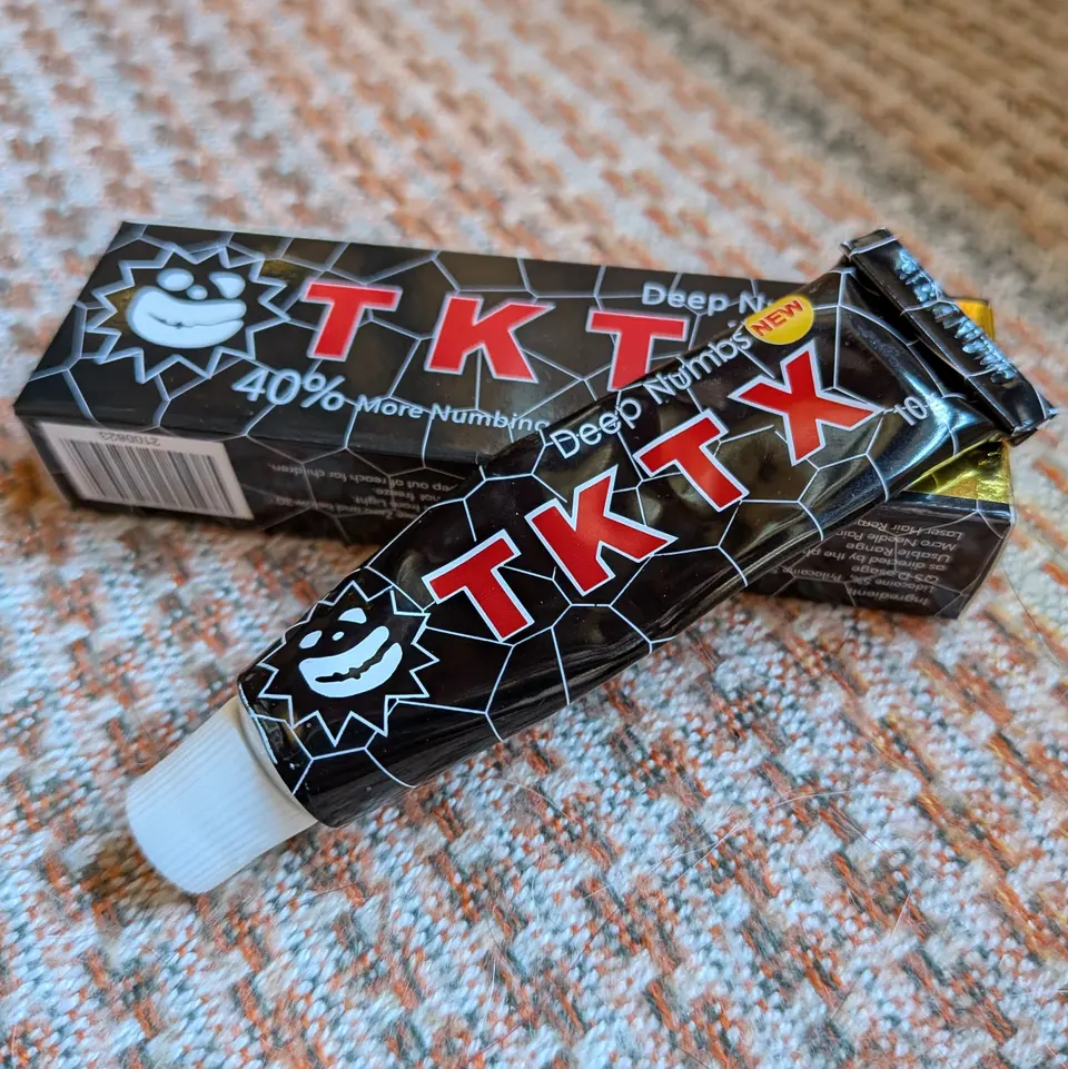 Black tube of TKTX numbing cream
